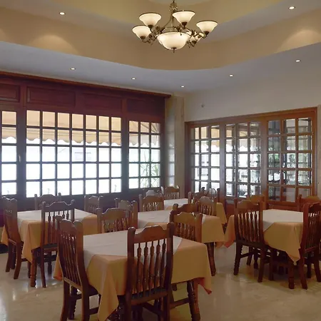 Costis Ξενοδοχείο 2*